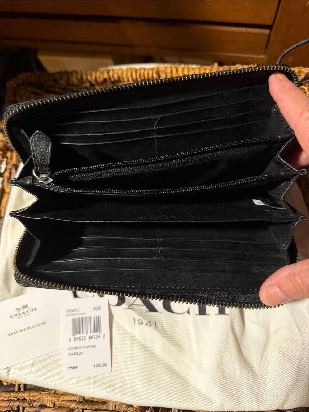Coach Blue and Black Accordion Houndstooth Zip-Around Wallet - Picture 4 of 4